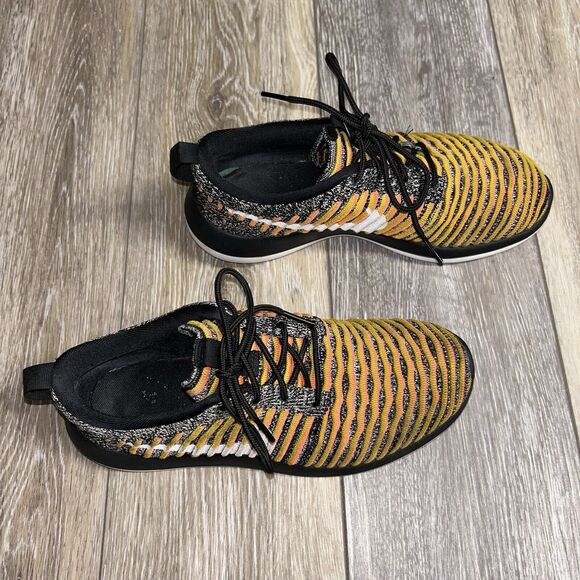 Nike Womens US Size 6.5 Roshe Two Flyknit 844929-005 Black Orange Sneaker Shoes - Picture 2 of 11